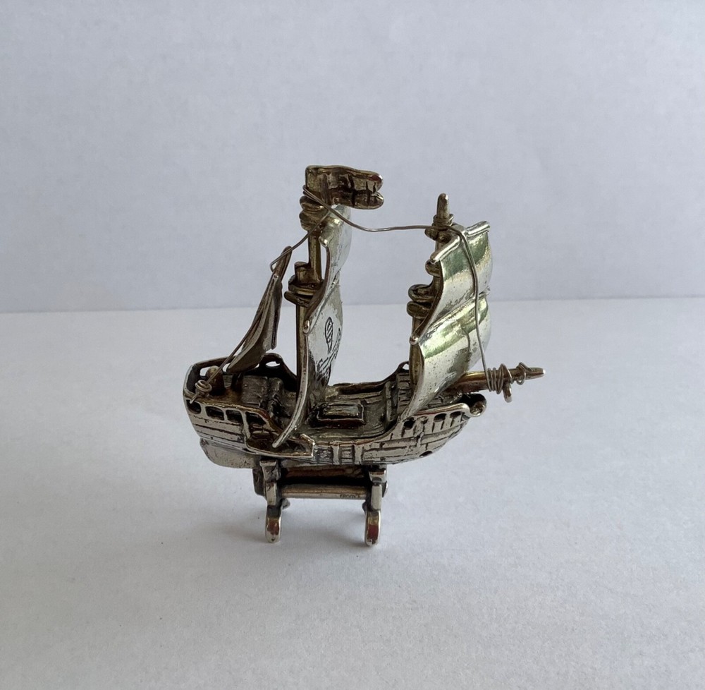 VINTAGE CONTINENTAL SOLID SILVER MINIATURE GALLON SHIP PINTA