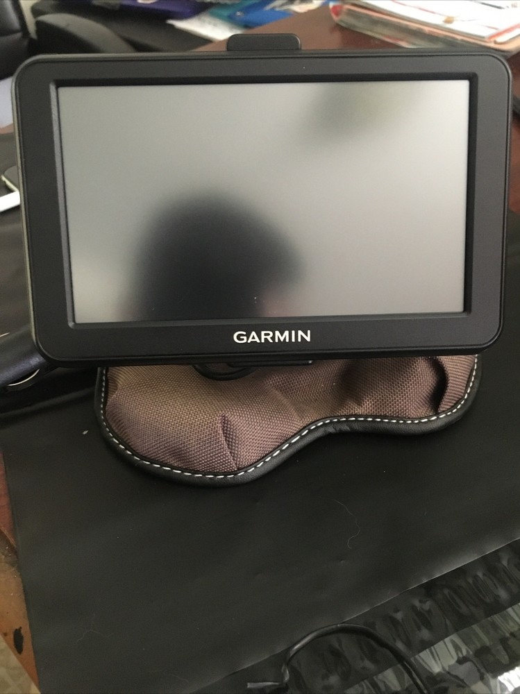 Garmin Nuvi 50 GPS Navigation Bundle Tested And Working