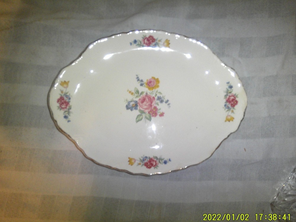 VINTAGE PORCELAIN ROSE PATTERN TRAY