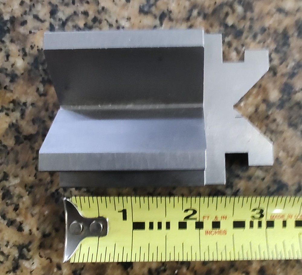 🗽 VINTAGE 2 X 2 X 3" V-BLOCK