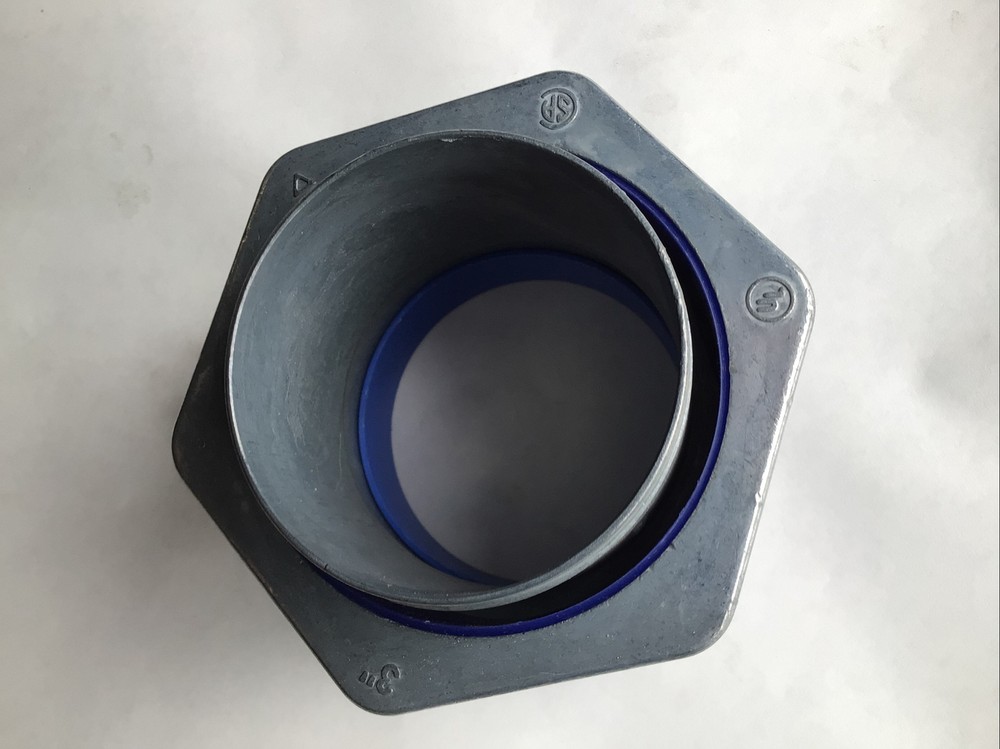 Thomas & Betts 3” Liquid Tight Connector LT-208