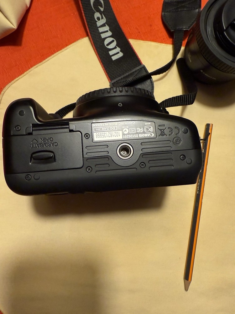 camera canon eos rebel T3