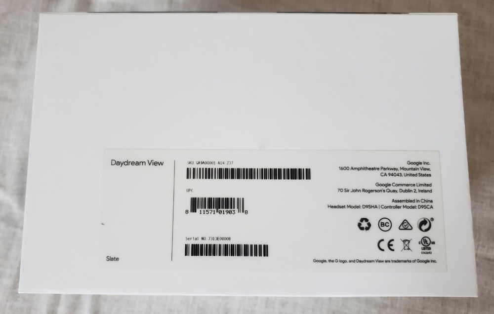 Google * Daydream View VR Headset & Controller * New Sealed * Slate *