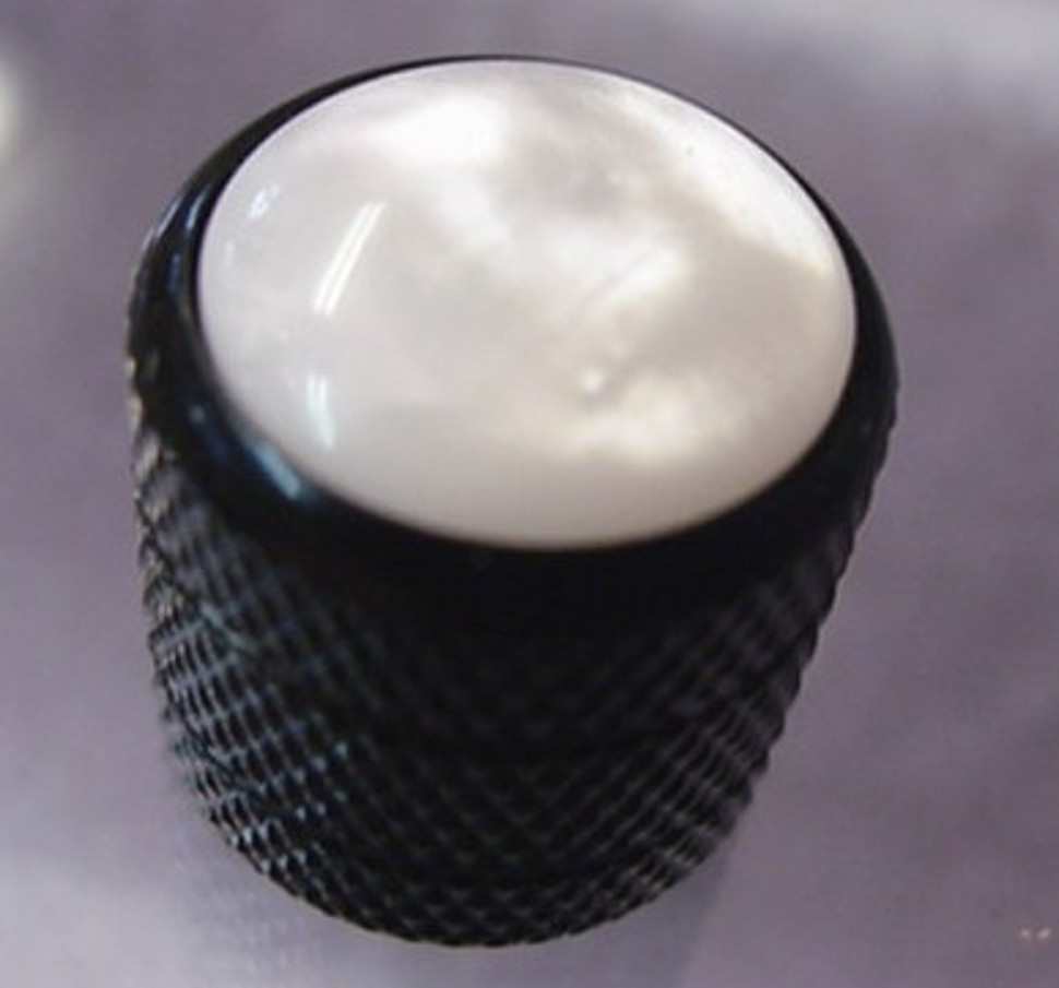 BLACK & PEARLOID PUSH-ON ELEC GUITAR KNOB - SPLIT SHAFT
