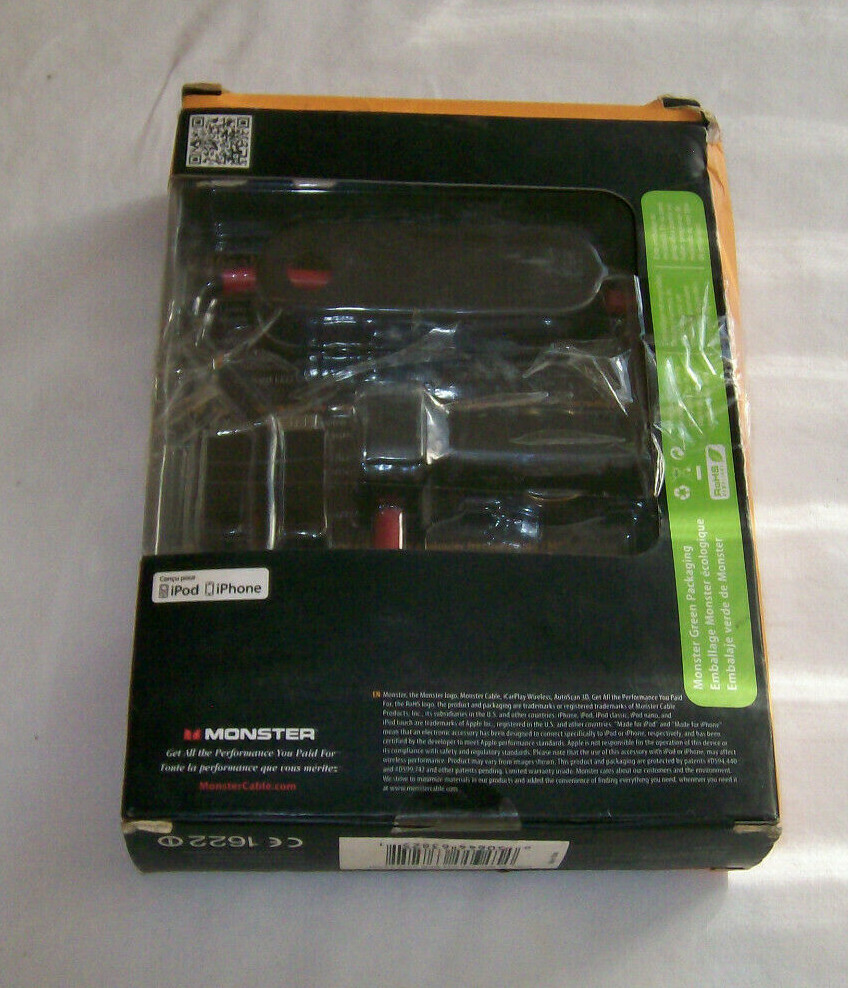 MONSTER iCarPlay Wireless 800 iPod iPhone Radio Transmitter /Charger