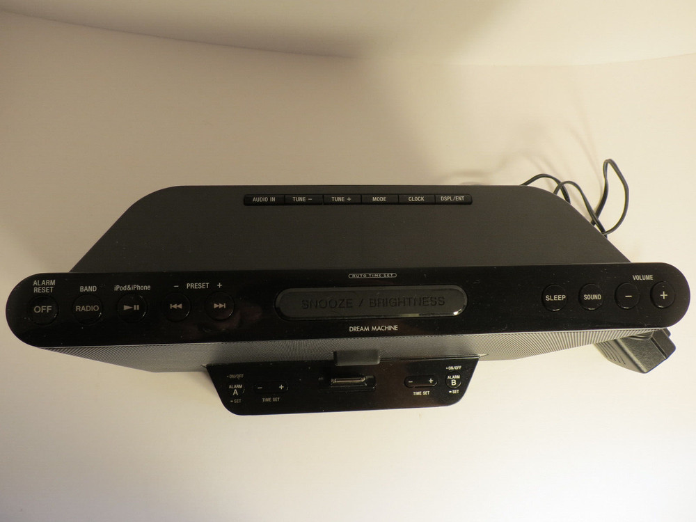 Sony Dream Machine Docking Station ICF-CS15iP for iPhone iPod Black Working