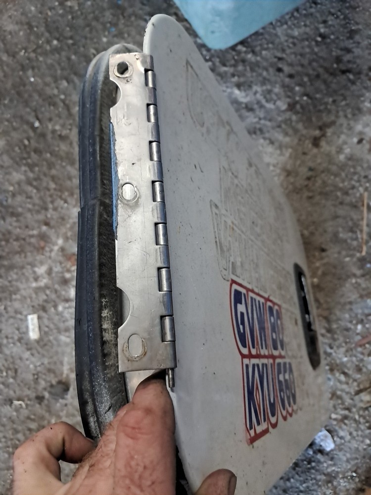 KENWORTH T680 SLEEPER DOOR DRIVER LEFT SIDE LH