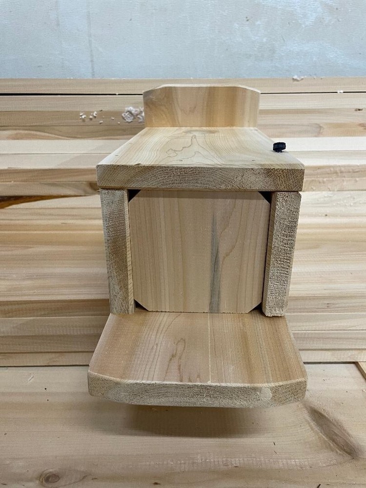 Tufted titmouse nest box