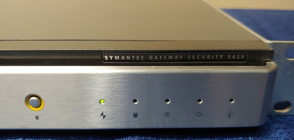 Symantec Gateway Security 5420 Firewall VPN