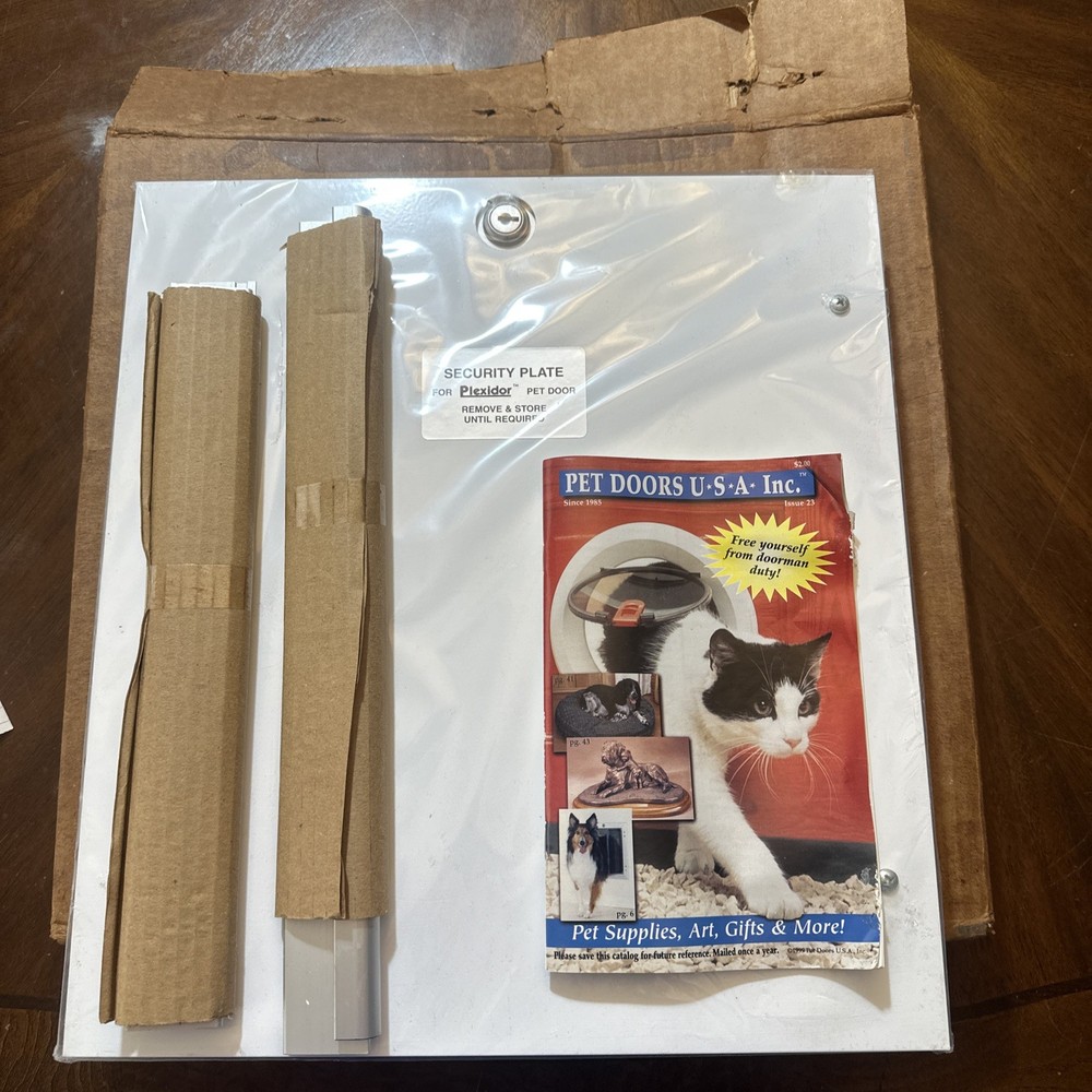 PlexiDor Performance Pet Doors Wall Mount White MEDIUM Dog Door