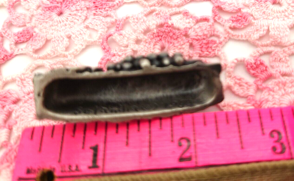 SELANDIA SILVERPLATED PLACE CARD HOLDERS - SET OF (4) - GRAPE & LEAF DESIGN 1983