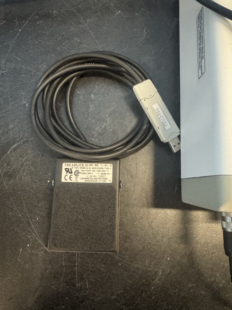 ECLERIS EVERLUX Pro Light Source And Camera Box With Head