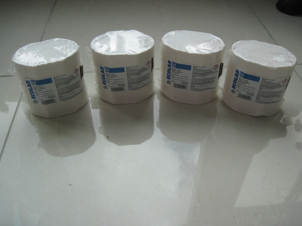(4) Ecolab Home-Style Solid Laundry Detergent (6101659) 3 lbs.each
