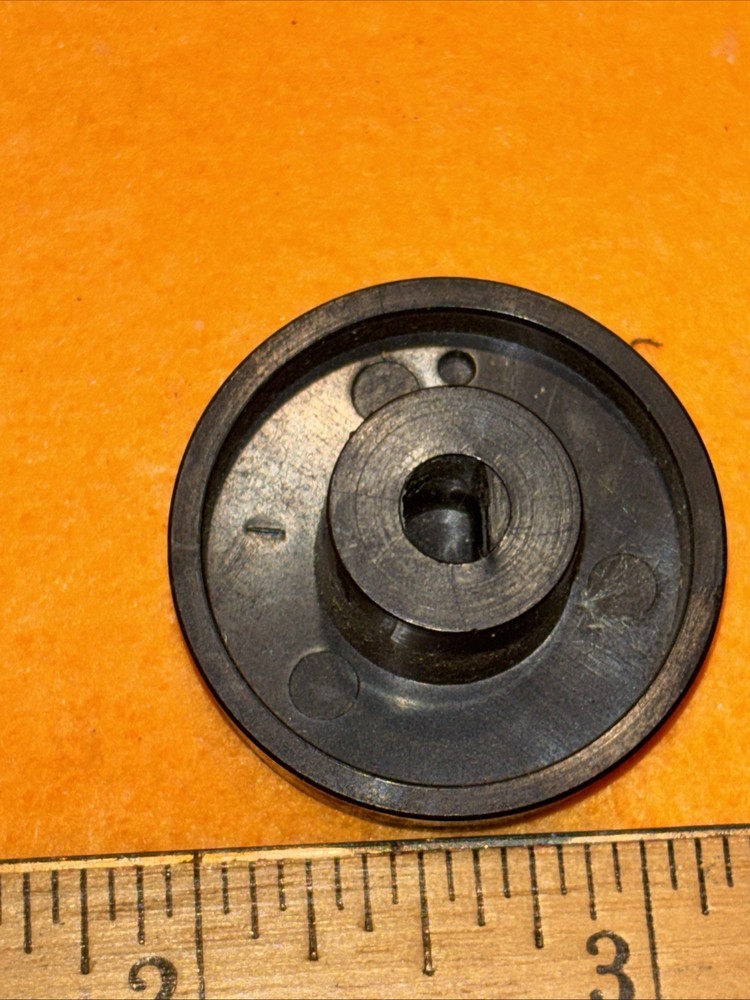 3 Vintage Radio Knobs