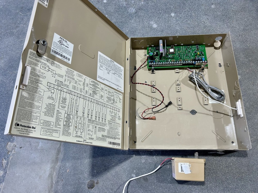 Protection One 320P1 Plus Series Security Control Panel