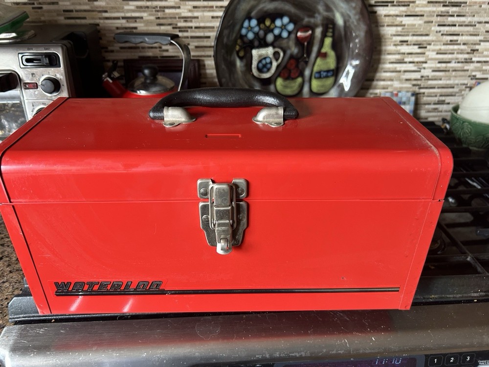 Waterloo 16” multi purpose tool box w/top tray