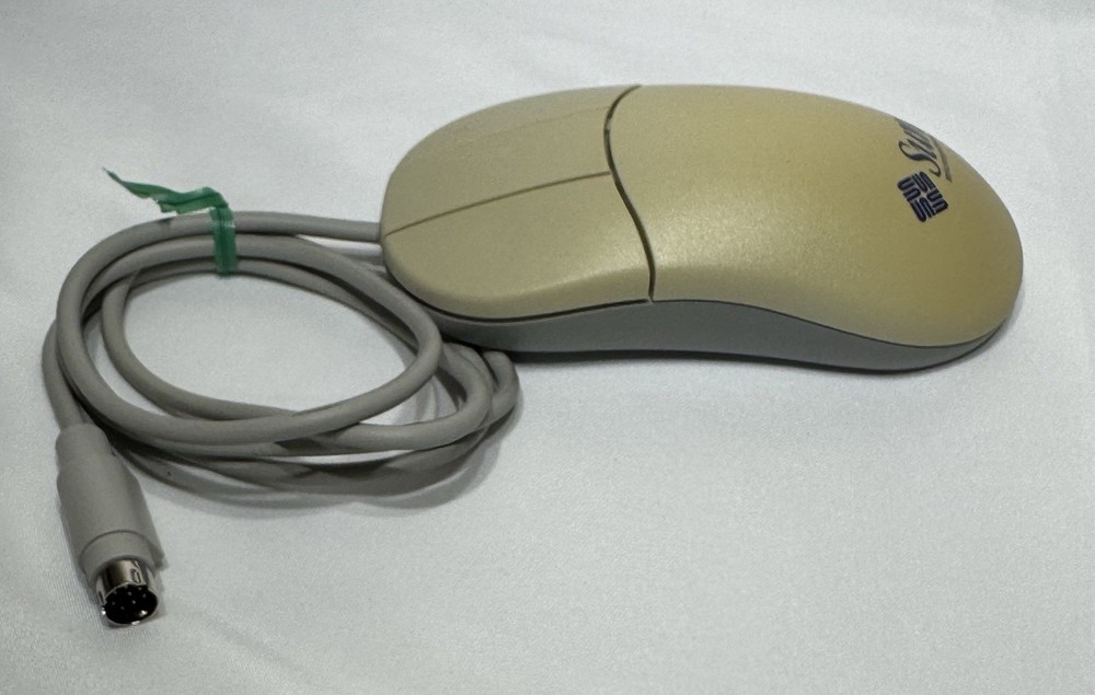 Sun Microsystems 370-3631 Type-6 Mouse, Mini-Din Connector, 3 Button - Tested