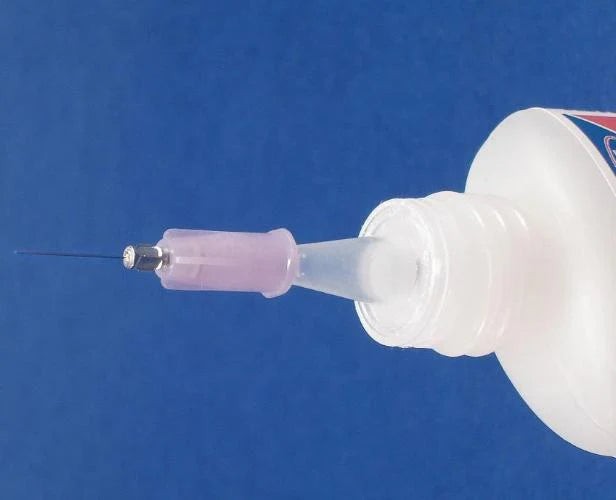 Deluxe Materials AD62 Roket Plastic Glue, 30ml