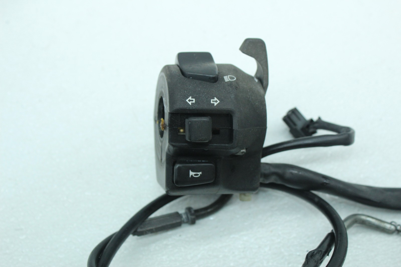 98-06 SUZUKI KATANA 600 GSX600 LEFT RIGHT SWITCHES CONTROL ON OFF START HORN