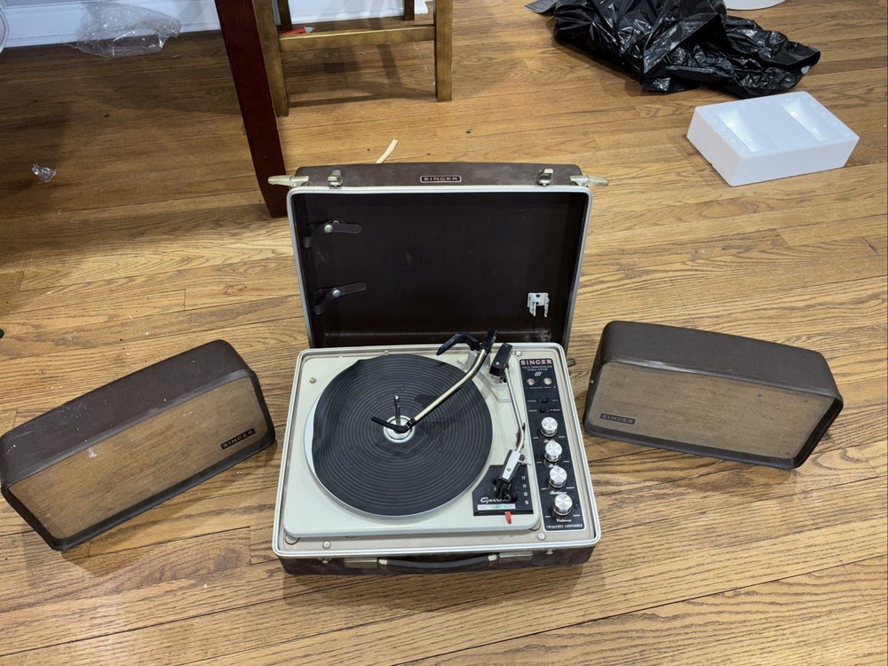 Toca Discos Singer 1960
