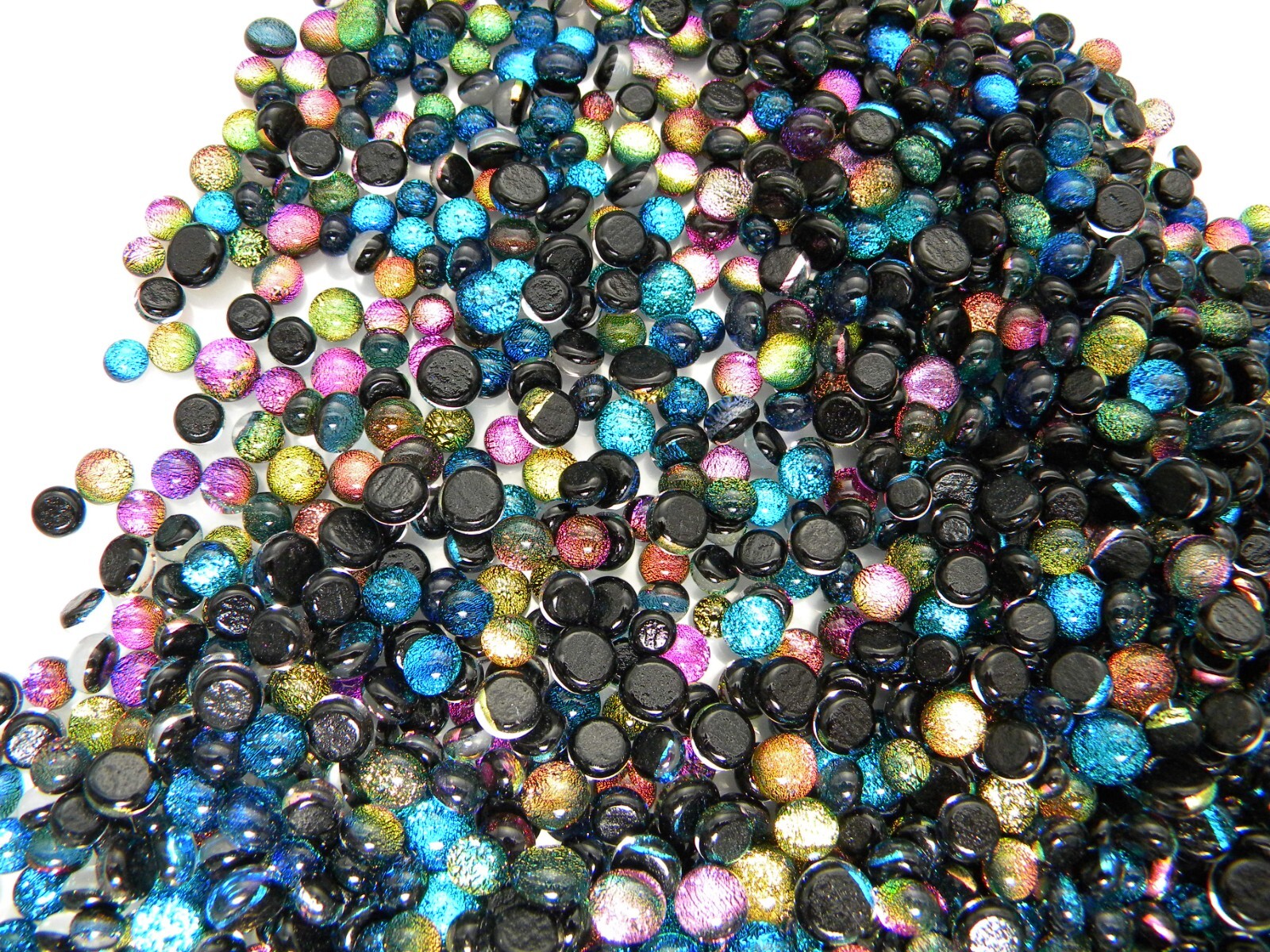 (CLEAR GLASS ON TOP) TINY DOTS Lot 100 pcs DICHROIC FUSED GLASS (V100) CABOCHON