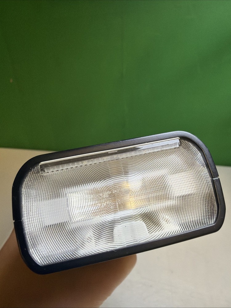 Insignia NS-DCF200s Camera Flash (used)
