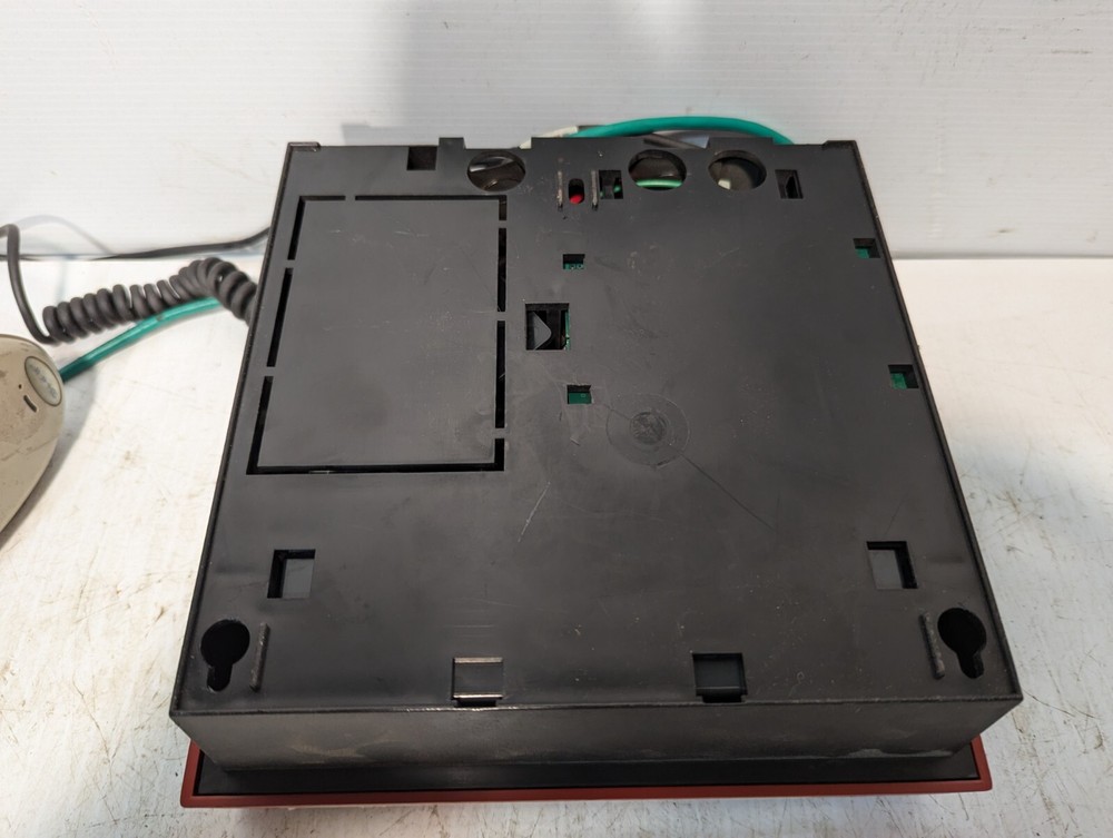 Kronos 480F Ethernet Time Clock, only two come with power cords
