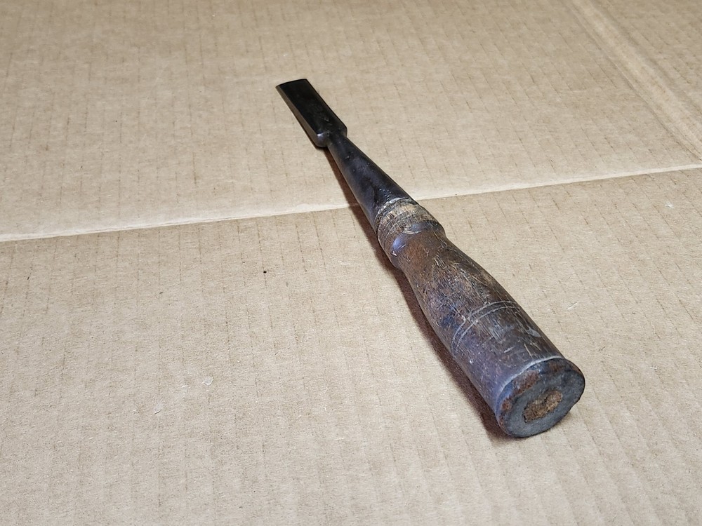 Vintage DE 9/16" Socket Chisel