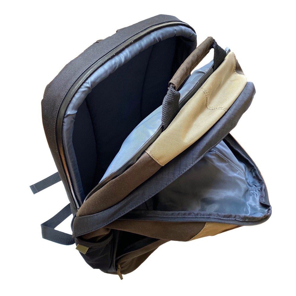 Tamrac Computer Backpack 17” (Tan And Brown)