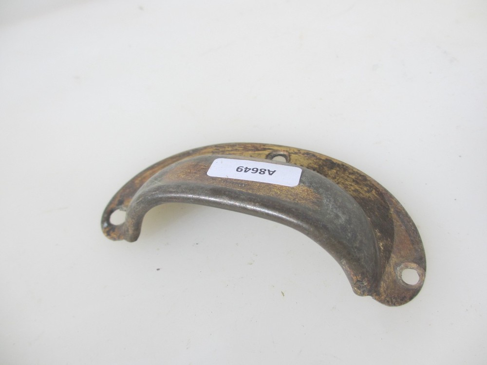 Vintage Brass Drawer Cup Handle Cupboard Pulls Shell Old Antique x1