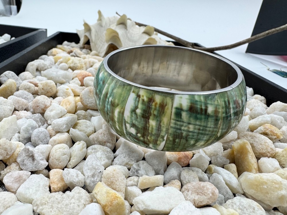 Hand Crafted Exquisite Abalone Shell Mosaic Bracelet
