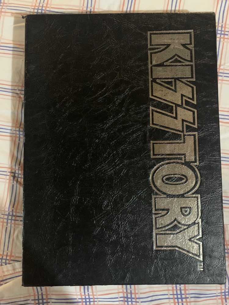 KISSTORY AMAZING+HUGE HARDCOVER BOOK INCREDIBLE PICTURES+ARTICLES KISS