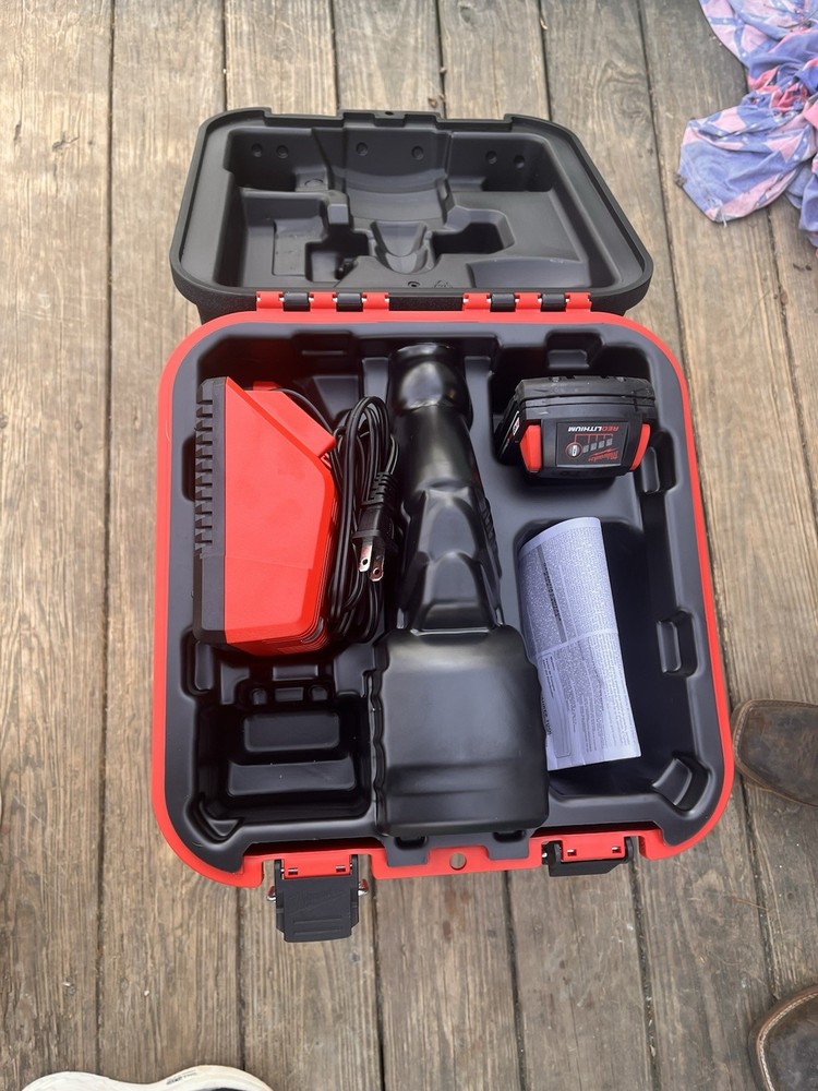 Milwaukee M18 FUEL Cordless Drain Snake With Cable Driver Locking Feed System