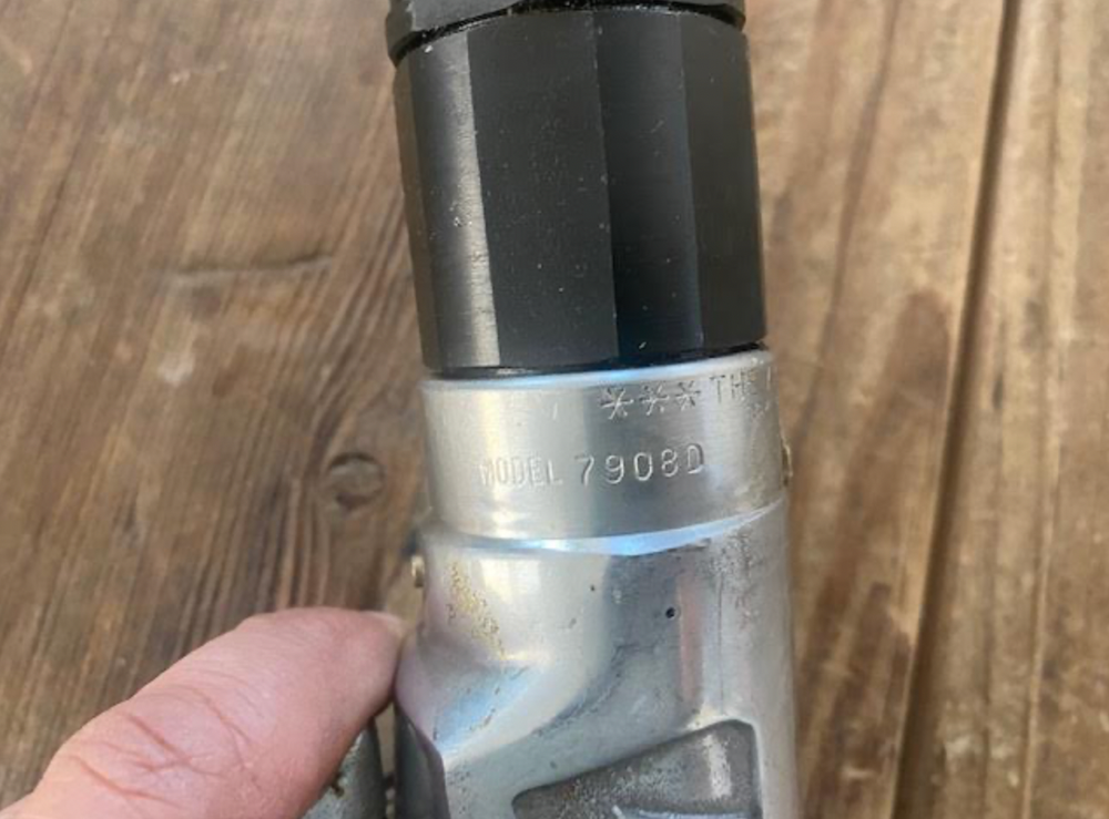 ARO 7908D Pneumatic Screwdriver for Industrial Use