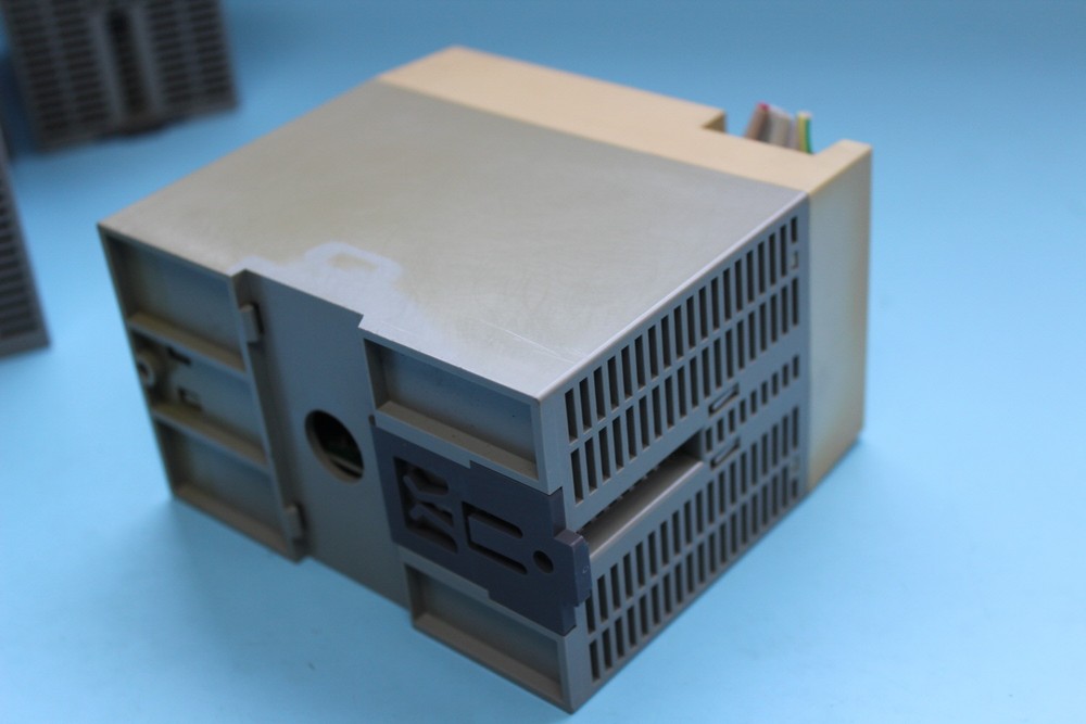 Yamatake Controller SVS010S12019-00, 1Pcs, Free Expedited Shipping
