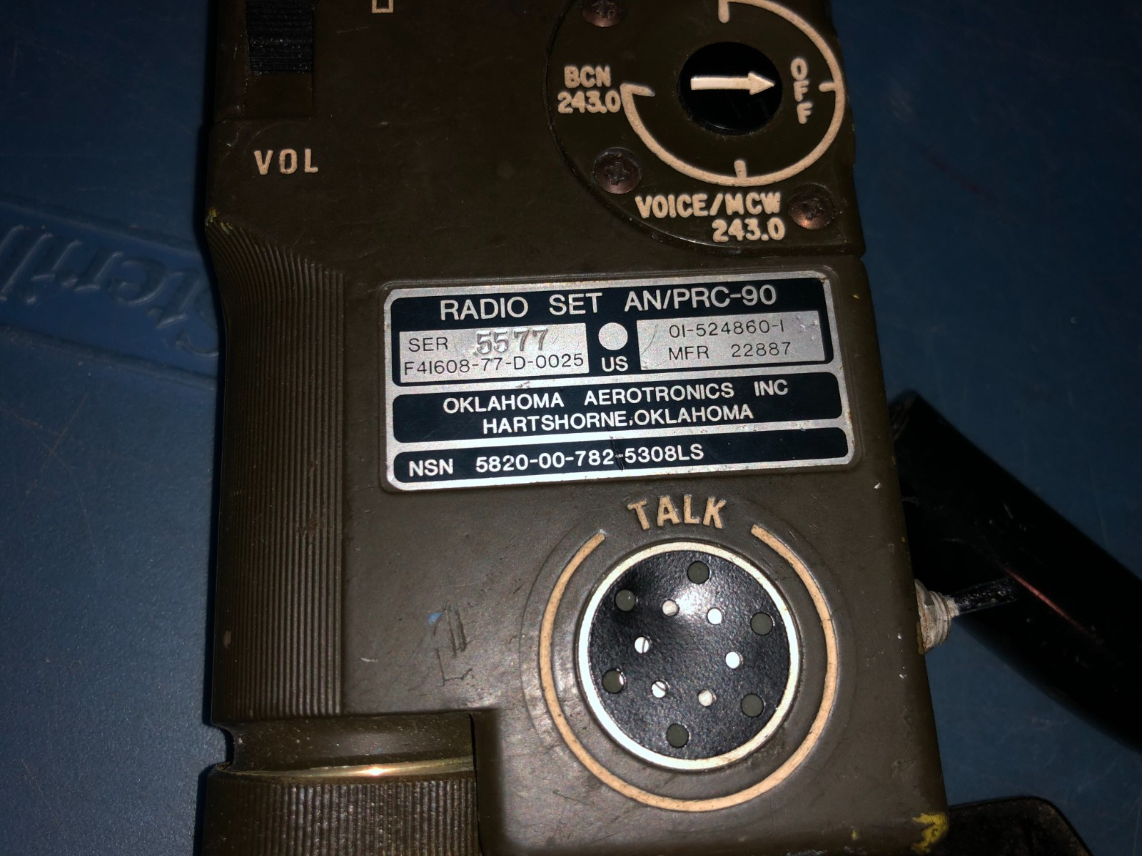 70's Era US Air Force Pilot's AN/PRC-90 Emergency Survival RADIO Dated 1977