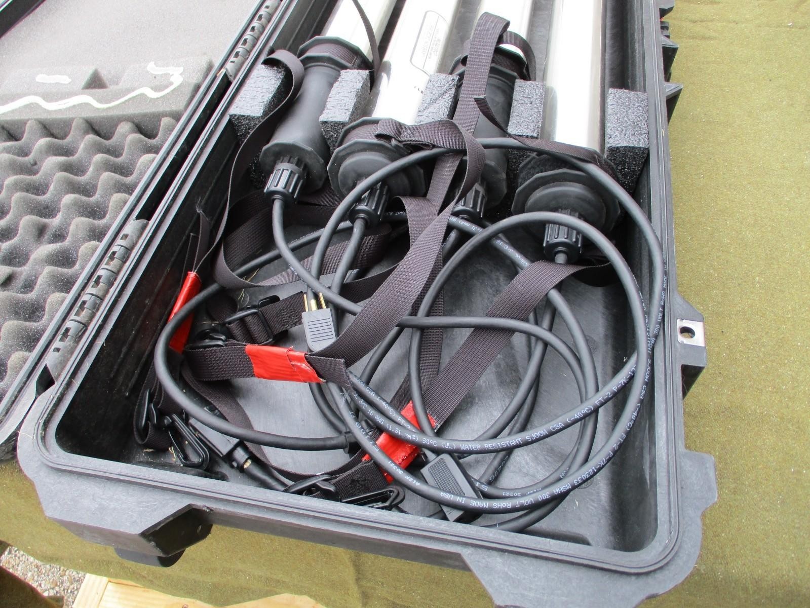 MILITARY TENT LIGHT SET KIT STRINGABLE GENERAL LIGHTING w. PELICAN CASE 4 LIGHTS