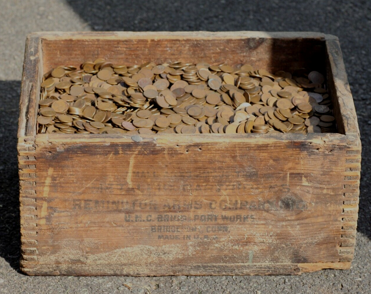 ESTATE WHEAT CENTS - 10 ROLL LOT - WE JUST SCOOP 'EM OUT OF THE BOX!! UNSEARCHED