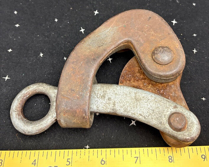 VTG . M. Klein & Sons Cable Puller Specificallt A Haven's Grip 6"X 5"