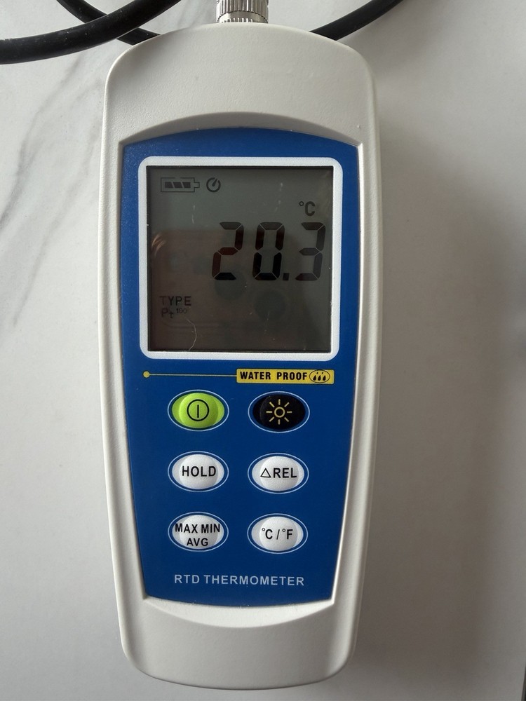Waterproof RTD Digital Thermometer With PT-100 Sensor Probe