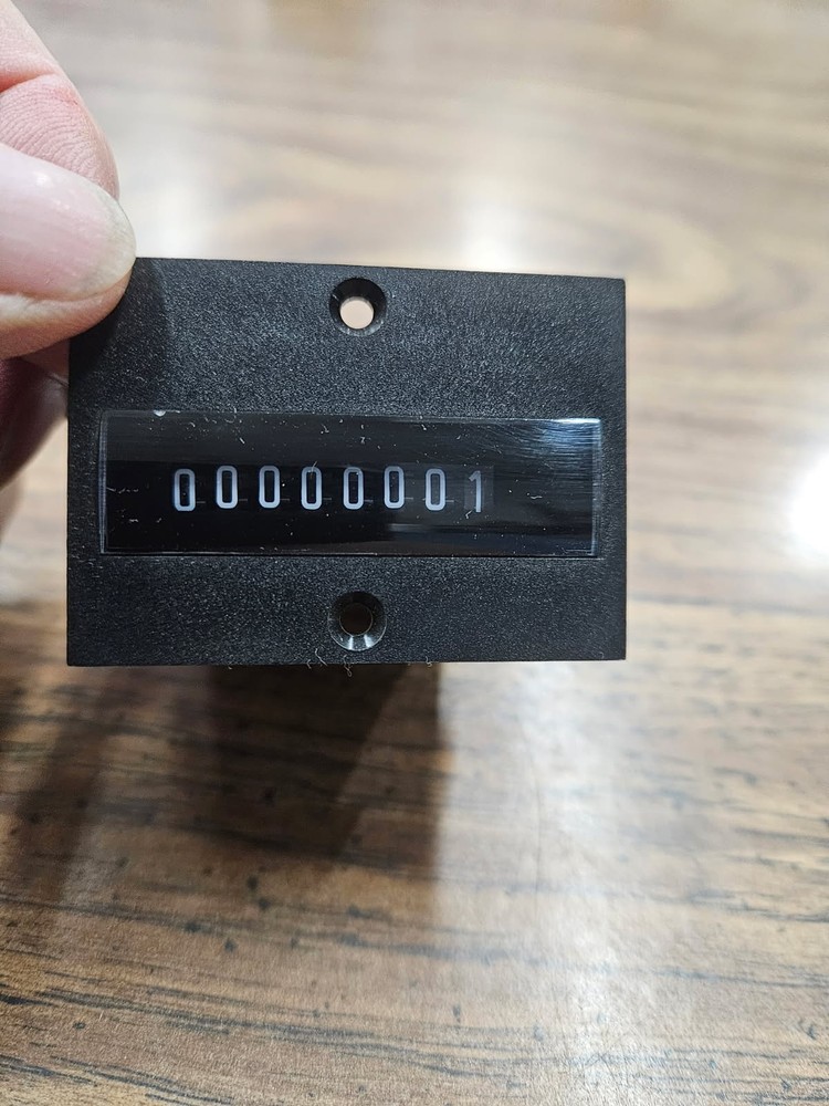 Barker Controls Counter 0 495 420   Preowned