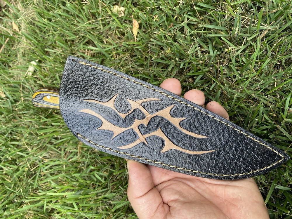 Custom leather sheath for fixed blade knife