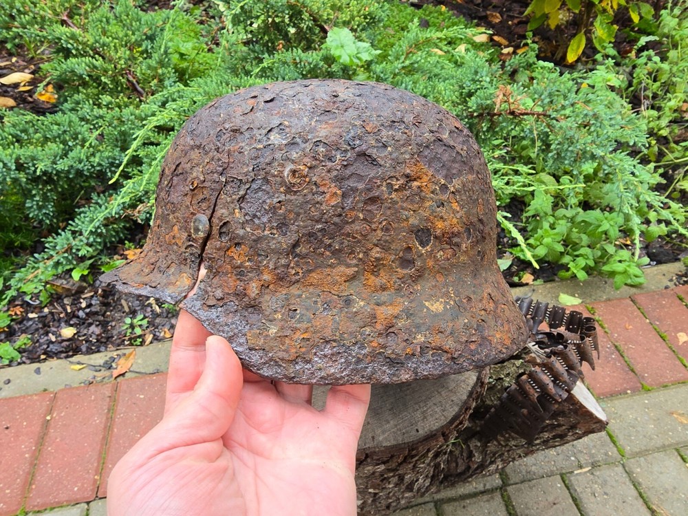 WW2 Accessories from the German bunker rare relic.