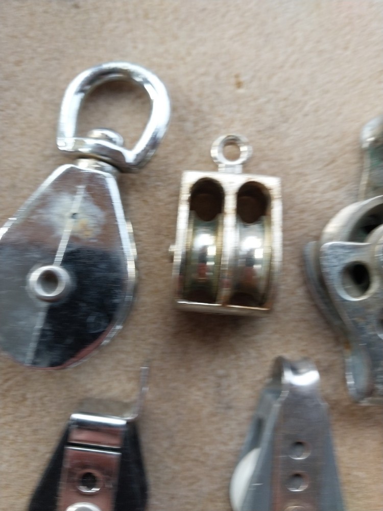6 small marine pulleys