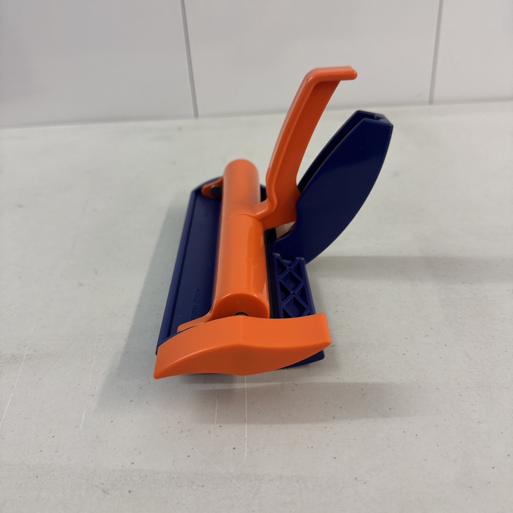 FISKARS ~ Paper Crimper Tool - Model 9340 - B