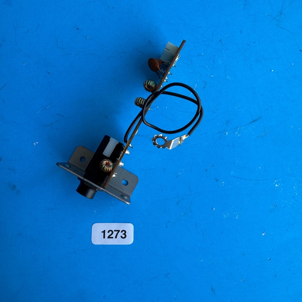 YAMAHA DSR-1000 Keyboard Used Replacement Part: Headphone Input Jack Socket