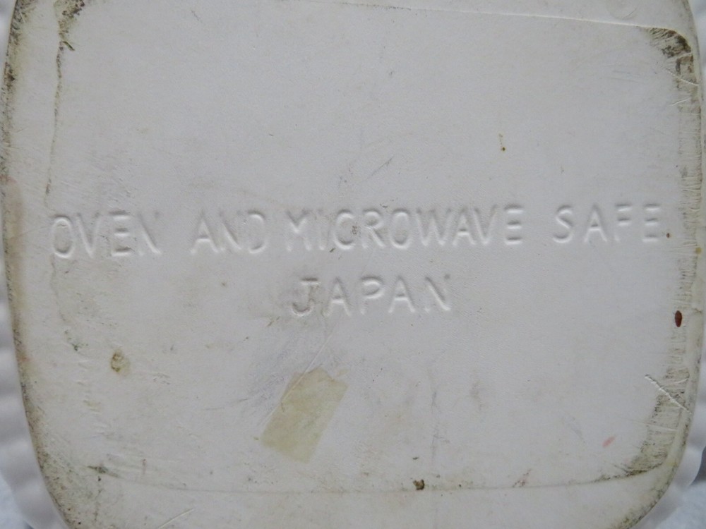 GRAB IT STYLE DISH WITH FRUIT PATTERN MADE IN JAPAN