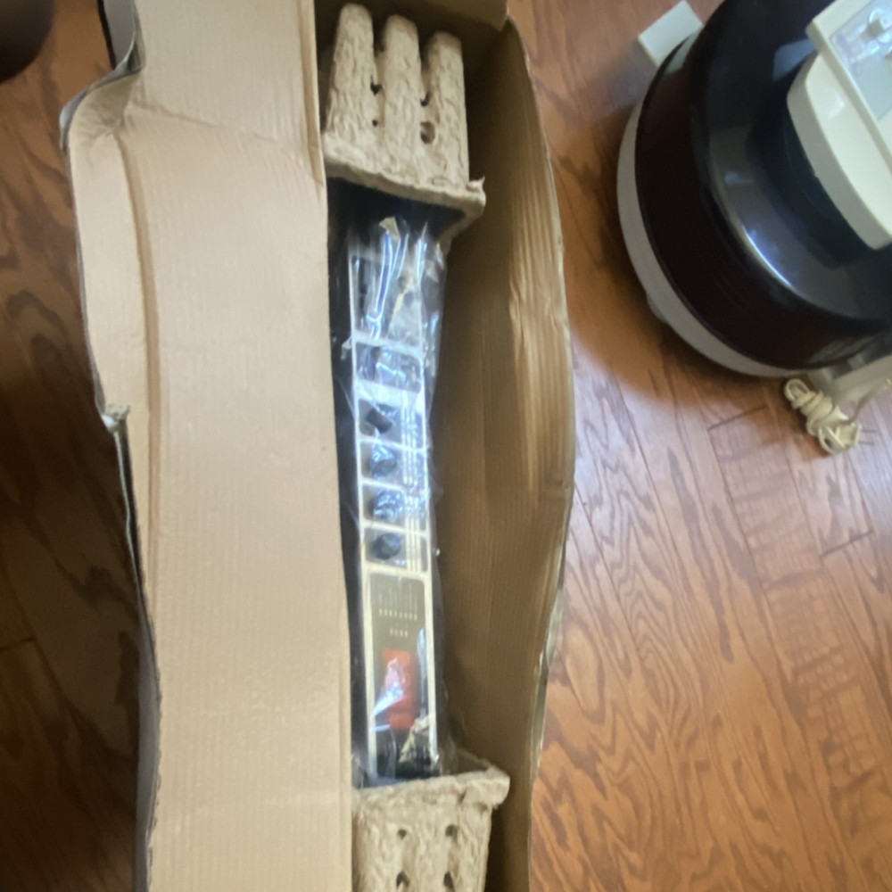 Behringer VIRTUALIZER 3D FX2000 Rack-Mount Multi-Effects Processor, 2 Channels