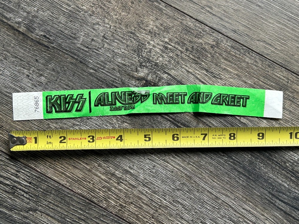 KISS Backstage Pass Meet & Greet Wristband Alive 35 2009 Tour Green Vintage Kiss