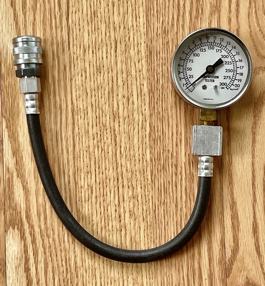 AUTOMOTIVE ENGINE CYLINDER COMPRESSION TEST KIT WITH ADAPTERS